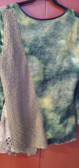 Tunic sweater - Picture 2 of 2